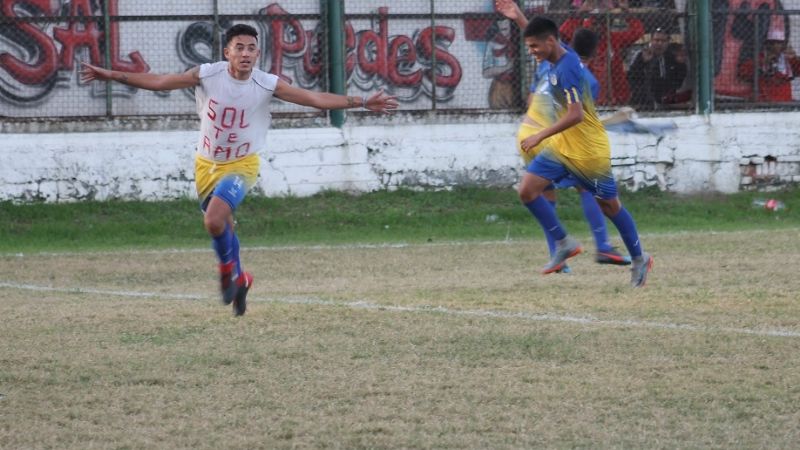 Policial pasó en un partidazo: 3-2 a Villa Cubas
