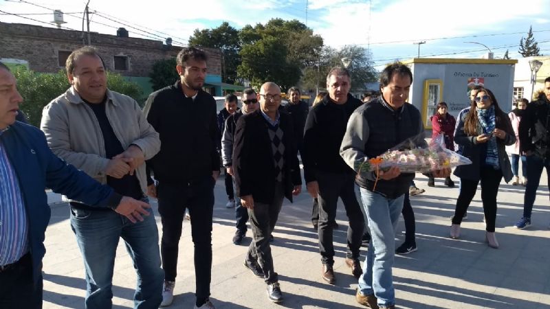 Precandidatos presentes en el homenaje a Perón