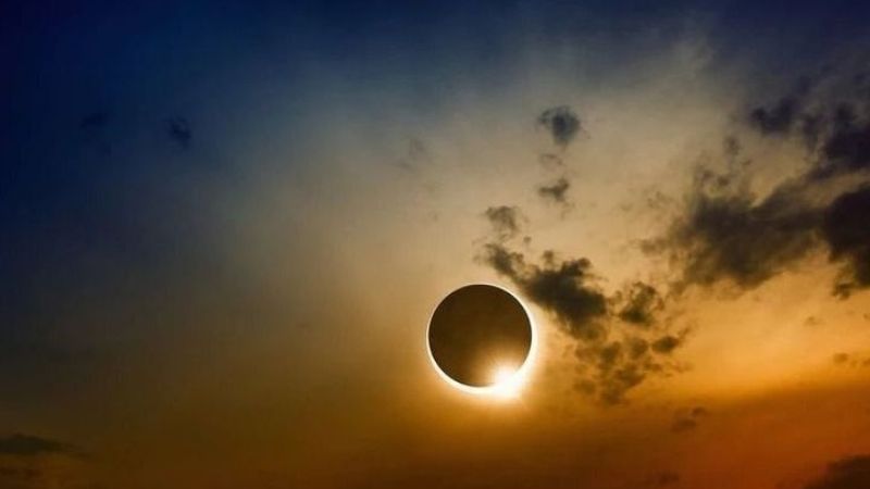 Sin la protección permitida, ver el eclipse causa daño