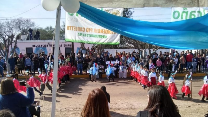 Acto del Día de la Independencia en Quirós