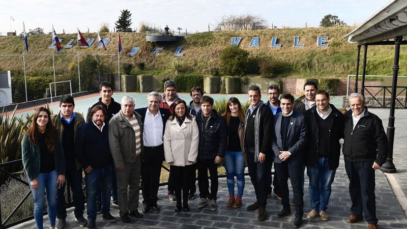 Massa: "Tenemos que terminar con el fracaso de Macri"