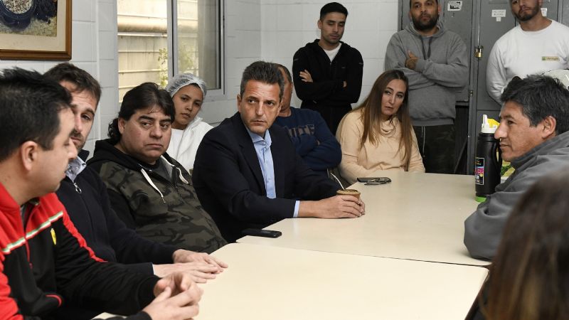 Massa: “Vamos a poner de pie a la Argentina”