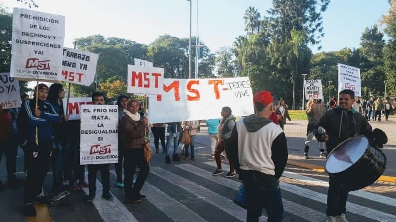 Organizaciones sociales protestaron por la crisis