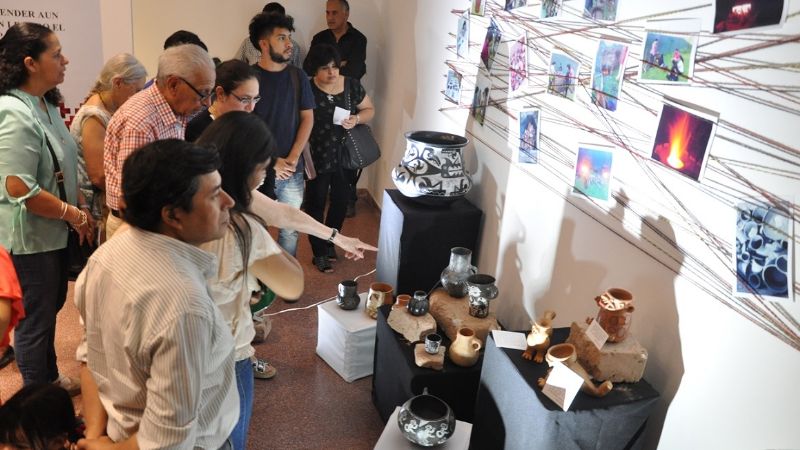 Inauguran en Belén la muestra “Huellas”