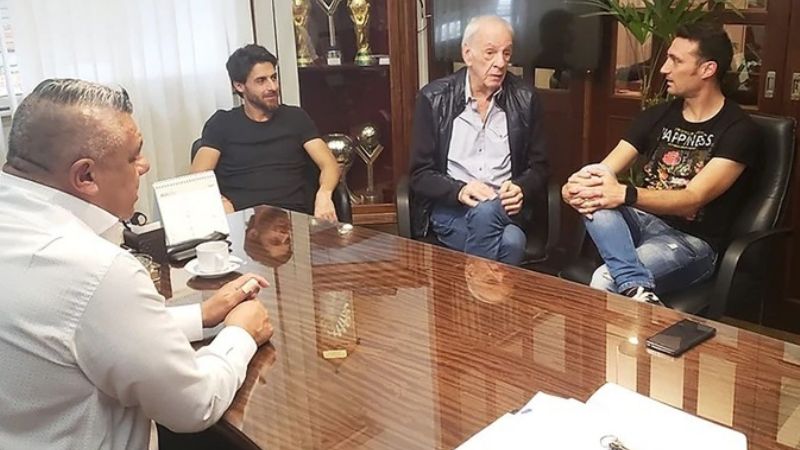Tapia, Menotti y Messi bancan a Scaloni para Qatar