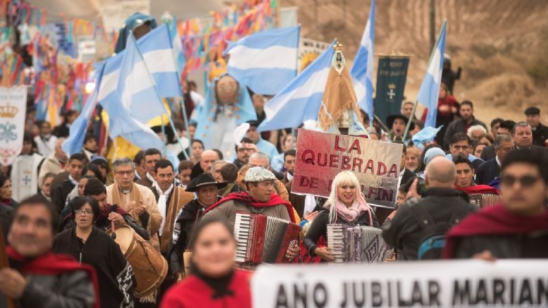Beneplácito de Diputados por la caminata “al poncho con el poncho”