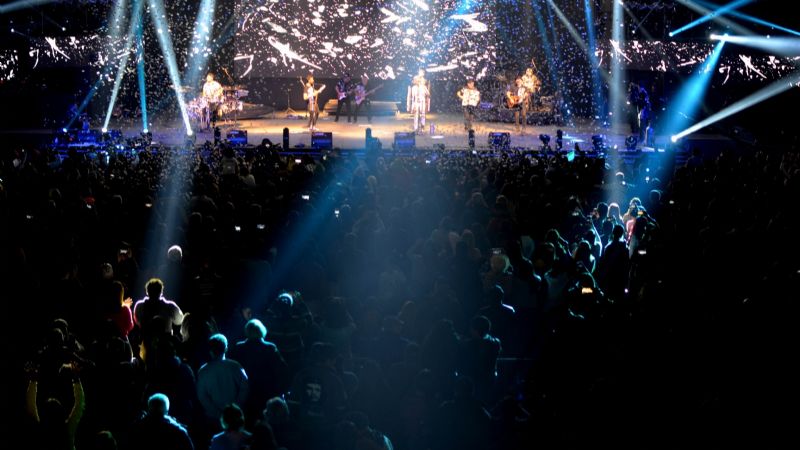 Finalizó el primer fin de semana de festival con el carnaval de Los Tekis