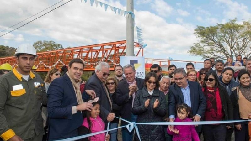 La Gobernadora inauguró obras en Alijilán