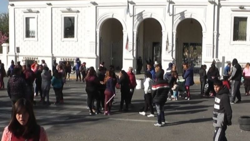 Piquete de vecinos que piden trabajo