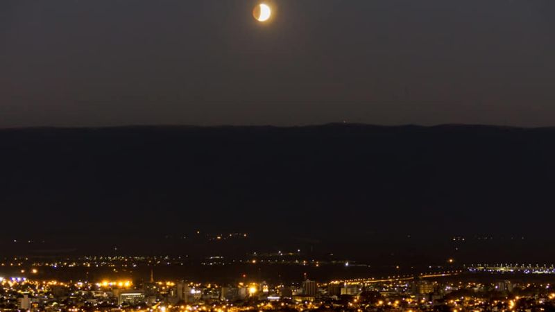 Así se vio el eclipse de luna desde El Jumeal