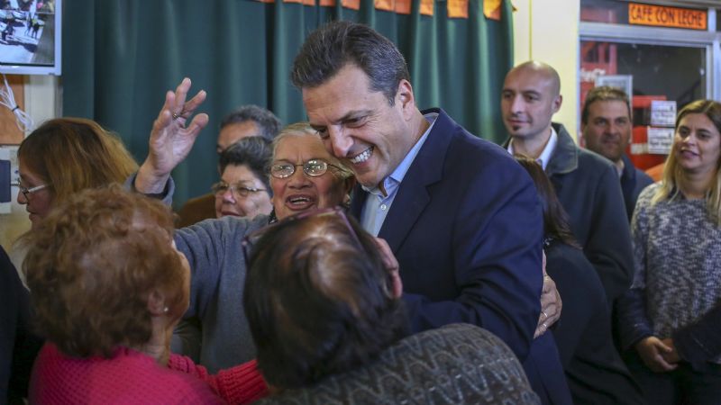 Massa: "El Gobierno eligió que el ajuste lo paguen los jubilados"