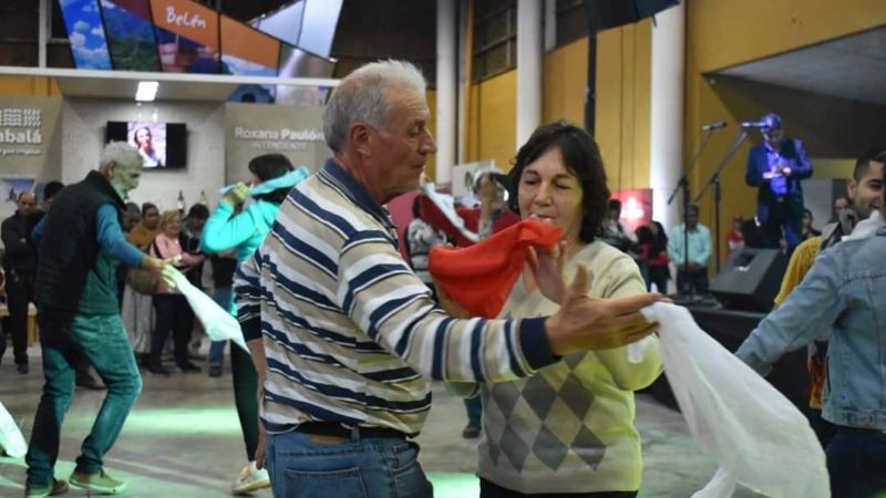 Ancasti presente en el Poncho con su cultura, sabores y saberes