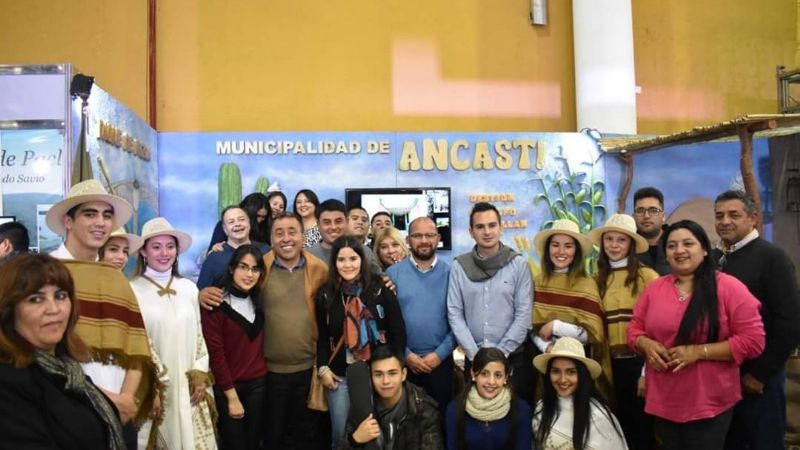 Ancasti presente en el Poncho con su cultura, sabores y saberes