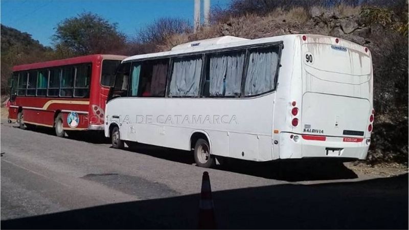 Secuestran dos colectivos