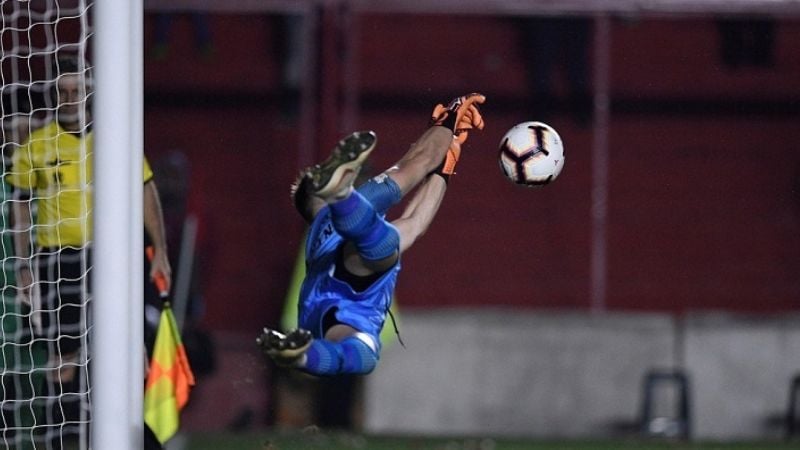Colón eliminó a Argentinos por penales en la Sudamericana