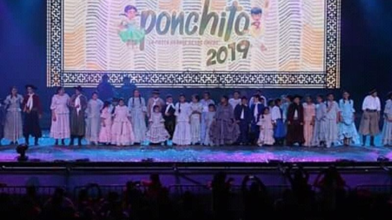 La delegación de El Alto se lució en el Ponchito 2019