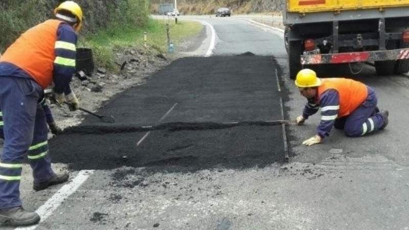 Ruta 38: Sigue obra de bacheo en tramo de La Cuestecilla