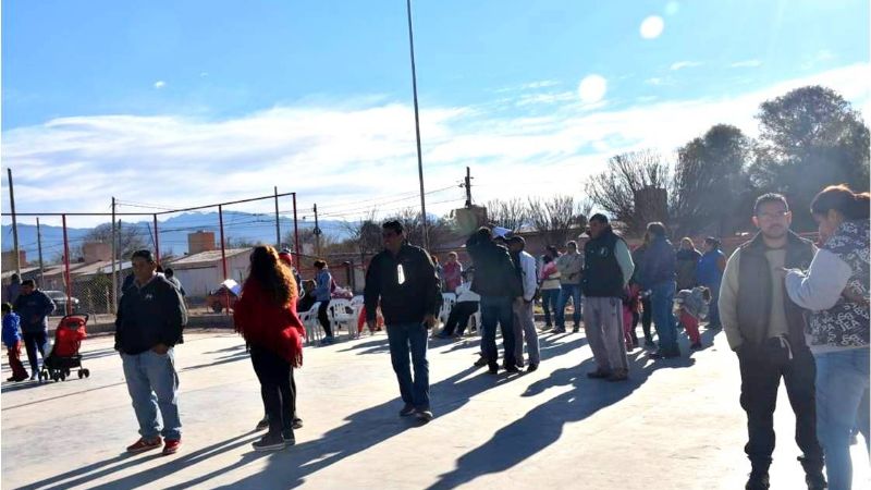 Nóblega participó de una jornada institucional en barrio Los Robledo