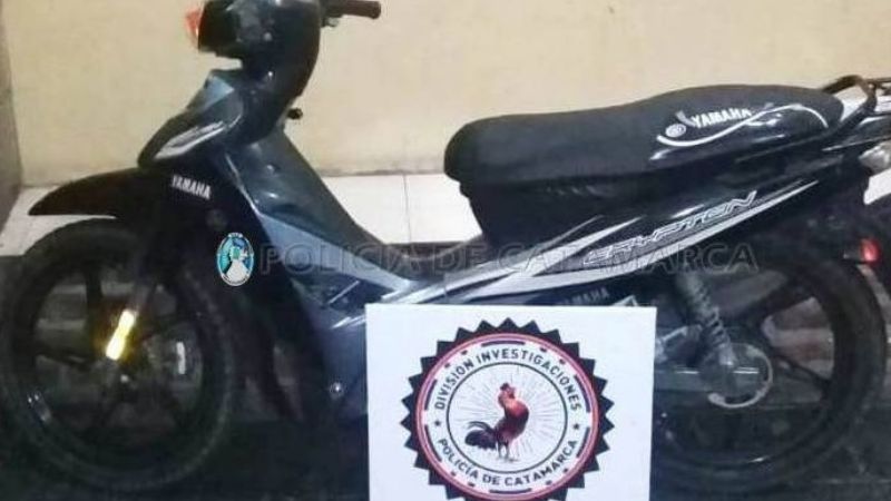 Encontró su moto robada, estacionada al frente de una casa