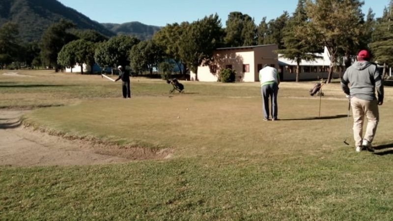 El Golf de Catamarca compitió “Por los caminos del vino”