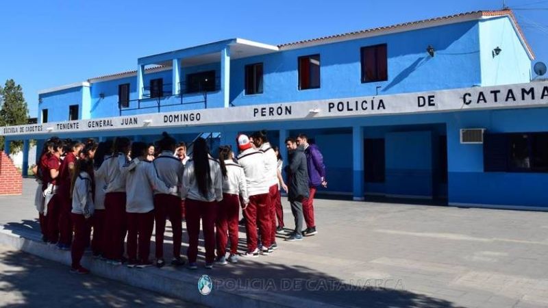 El plantel de fútbol femenino de River Plate en Catamarca