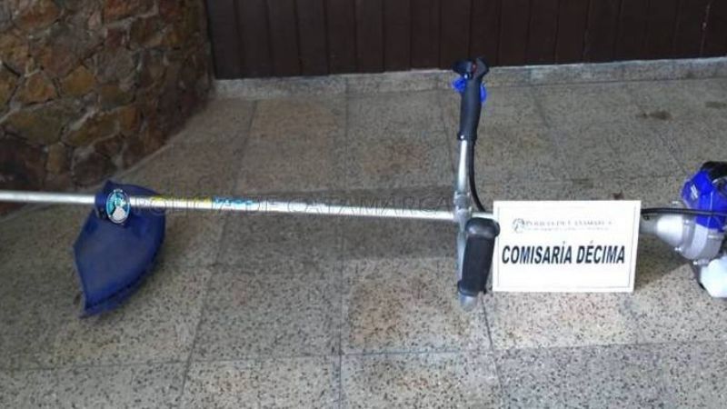 Un hombre le incendió la casa a una mujer