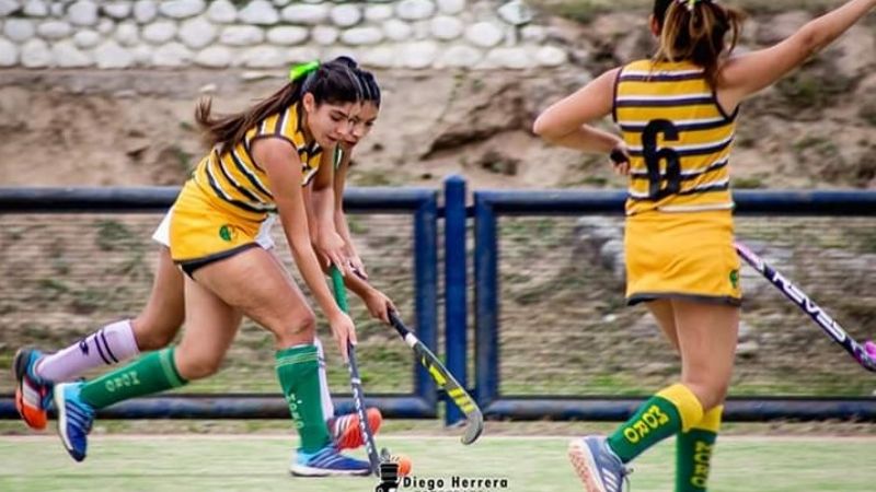 Moro lidera el torneo Apertura de 1ra. Damas del hockey