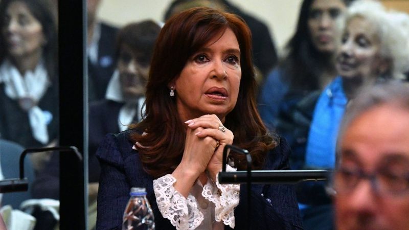 Cristina pidió ir a juicio oral en la causa de los cuadernos