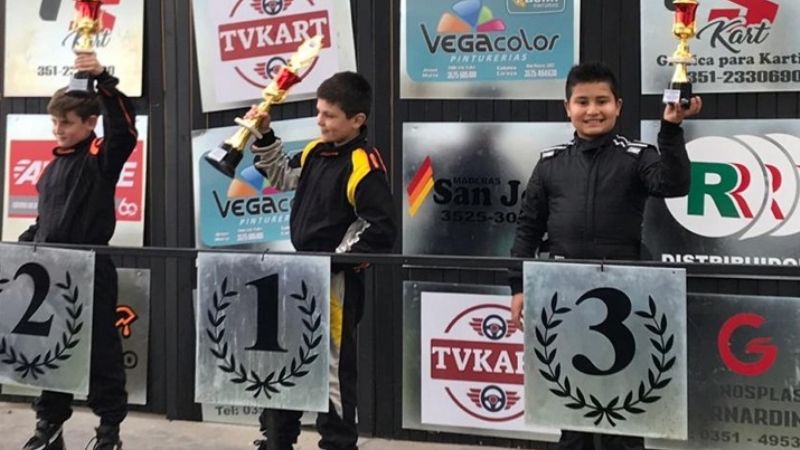Podio de Lisandro Moreyra, que lidera el Karting Cordobés