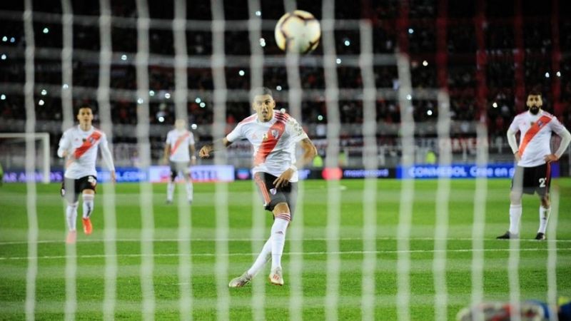 Ni el VAR le sirvió a River para vencer a Cruzeiro