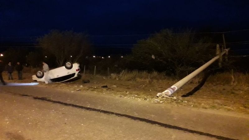 Vuelco cerca del Predio Ferial