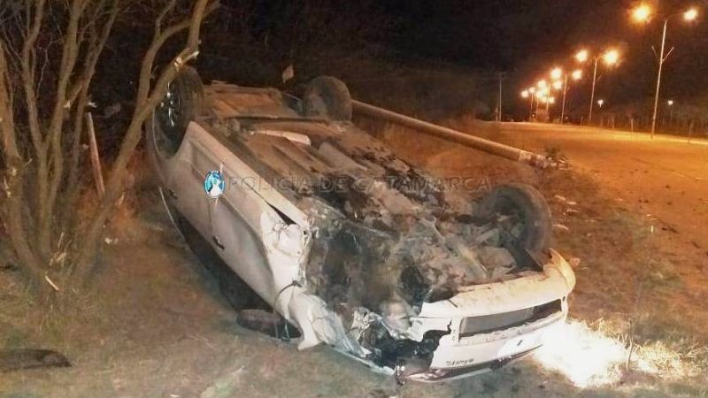 Vuelco cerca del Predio Ferial