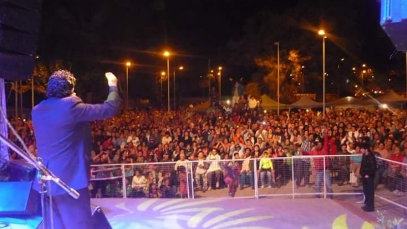 Los Históricos Iracundos, en concierto