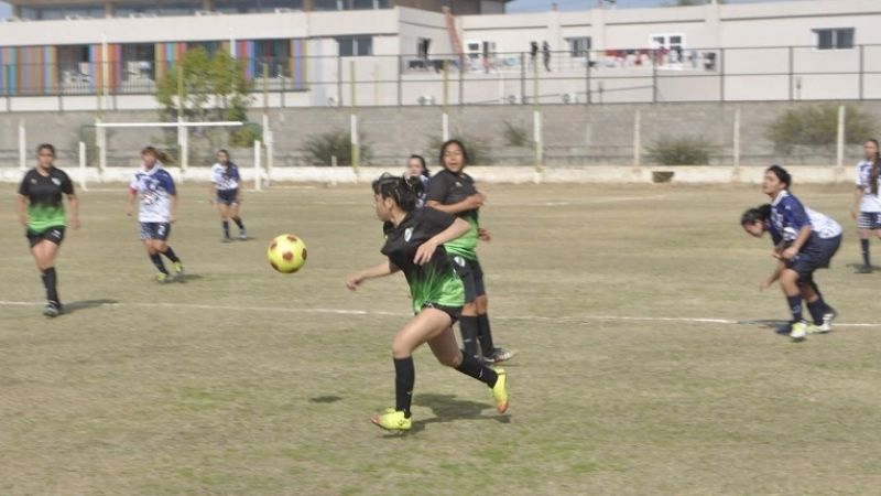 El Fútbol Femenino de Capital define semifinalistas