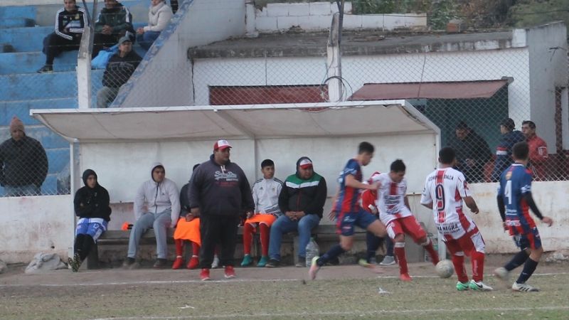 Coronel Daza escolta y tres líderes en el Ascenso chacarero