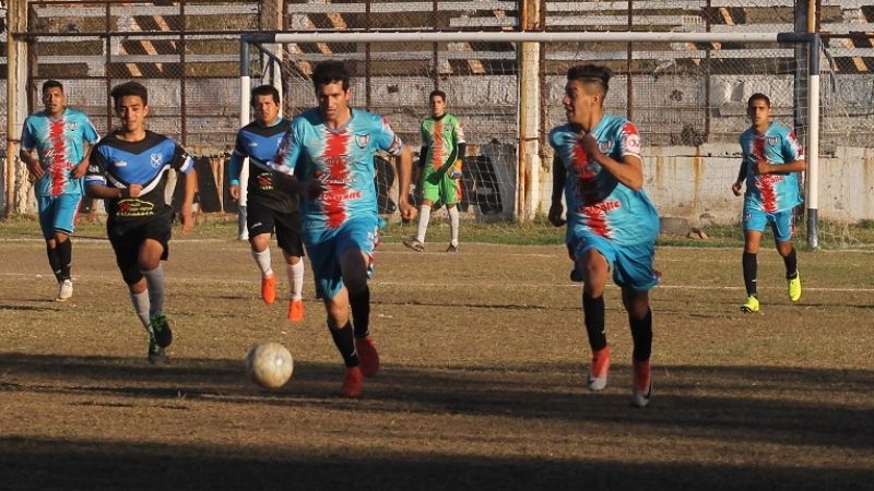 Coronel Daza escolta y tres líderes en el Ascenso chacarero