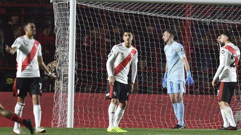 River “no se pudo bañar” y Argentinos pidió disculpas