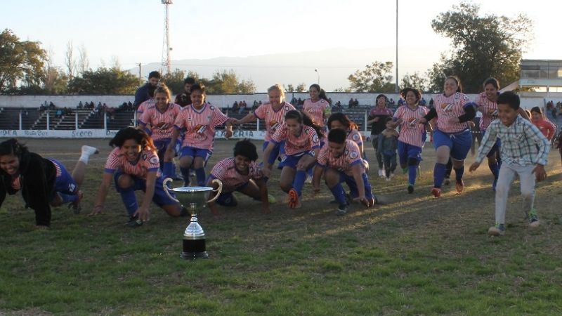 El Auténtico campeón del Fútbol Femenino chacarero