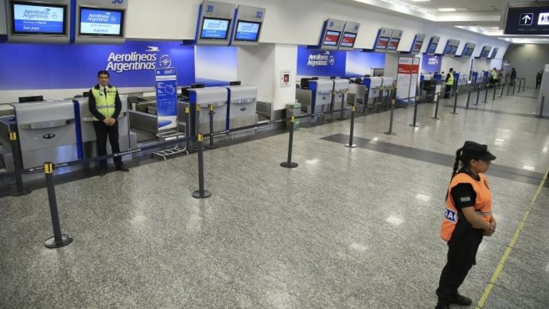 Aeronáuticos anunciaron paros y medidas de fuerza para los próximos días