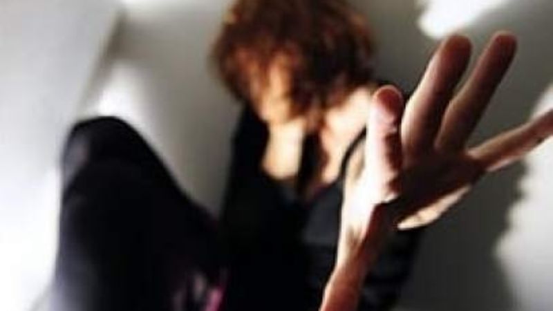 Golpeó a su pareja y quedó detenido