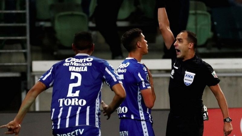 Godoy Cruz fue eliminado, tras penal que no fue
