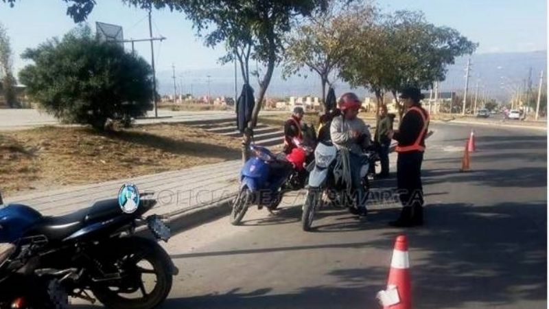 Secuestran casi medio centenar de vehículos en operativos