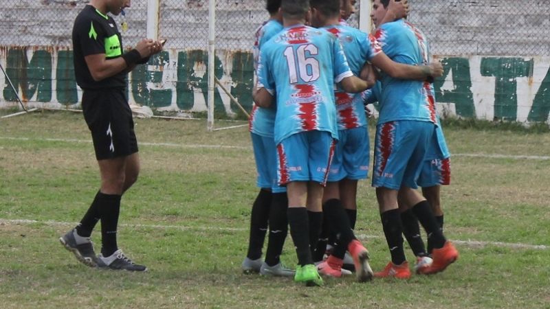 Social Rojas, La Estación y El Auténtico en busca de la cima