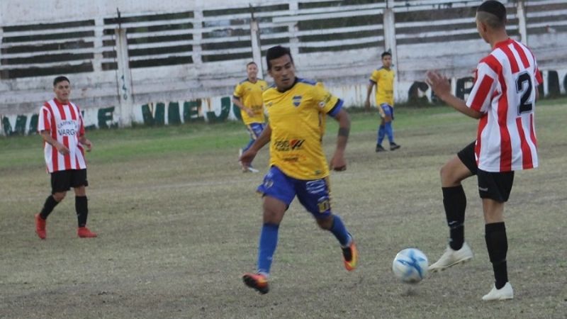 Social Rojas, La Estación y El Auténtico llegaron a la cima