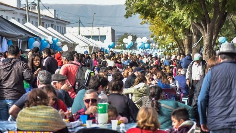 Exitosa XVIII Fiesta Municipal de la Empanada en SFVC