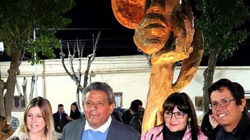 Gómez dejo inaugurada la remodelación de la plaza de San José