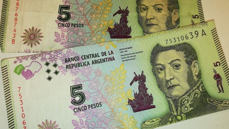 Los billetes de 5 pesos ya se pueden cambiar en bancos