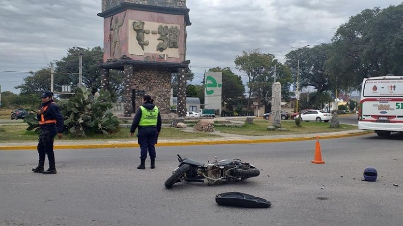 Derrape en la rotonda de El Aborigen