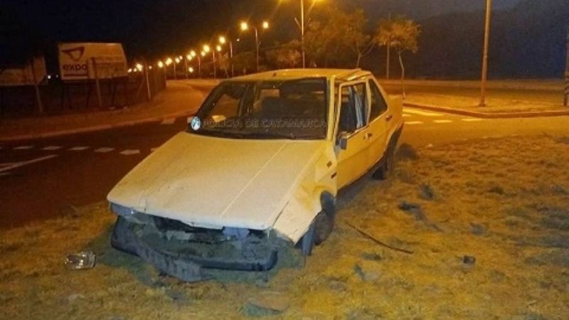 Se "llevó puesto" una rotonda