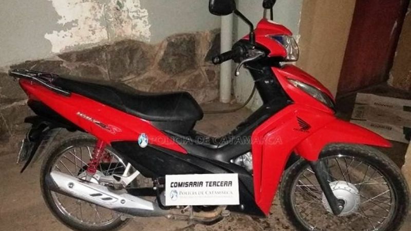 Secuestran una motocicleta utilizada por presunto ladrón